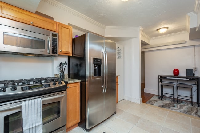 7 Newport Rd, Unit 1 in Cambridge, MA - Building Photo - Building Photo