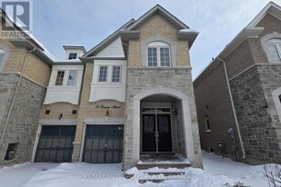 9 Samba St in Richmond Hill, ON - Building Photo