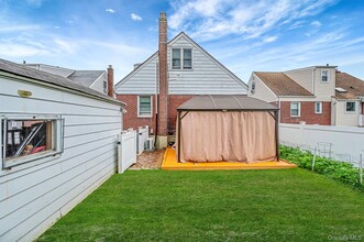 58 N Rockaway Ave in Lynbrook, NY - Building Photo - Building Photo