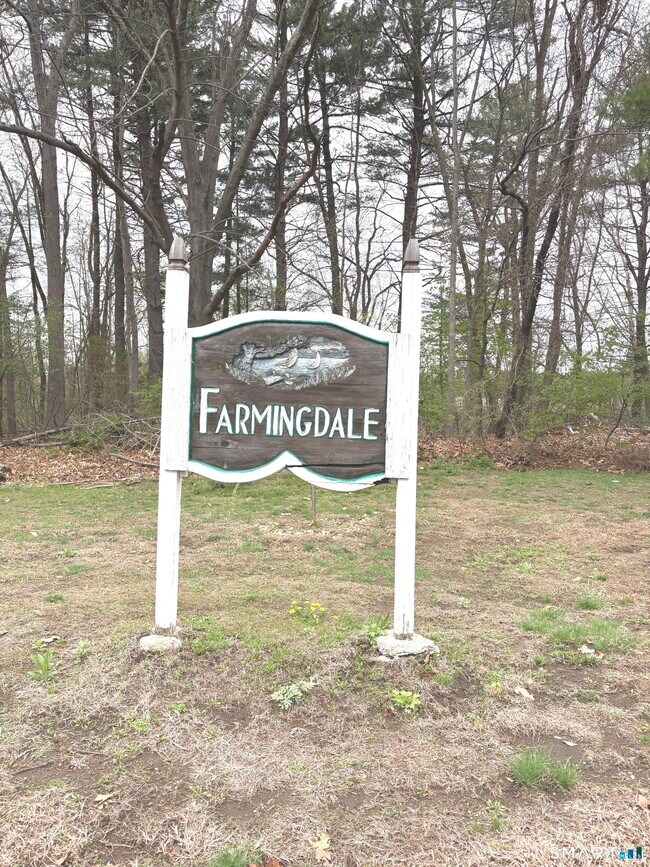 property at 1250 Farmington Ave