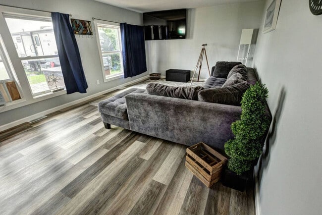 39259 N Jackson Dr in Spring Grove, IL - Building Photo - Building Photo