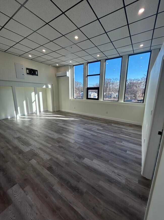 67 Sand Creek Rd, Unit 1 in Albany, NY - Building Photo - Building Photo