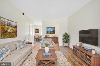 8204 Grovers Ave in Philadelphia, PA - Building Photo - Building Photo