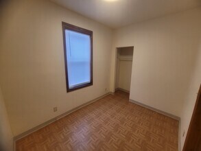 2159 S 11th St in Milwaukee, WI - Foto de edificio - Building Photo