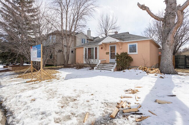 515 17 Av NW