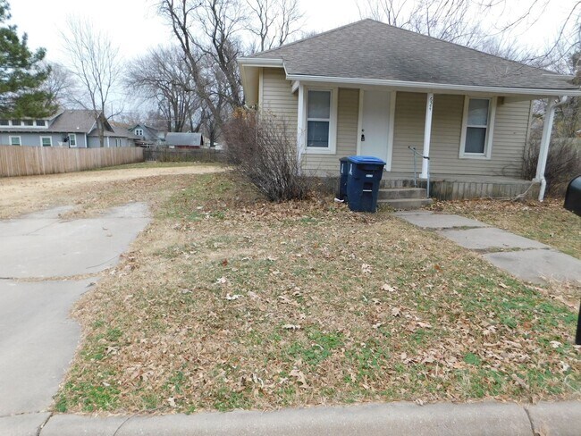 property at 624 S Atchison St