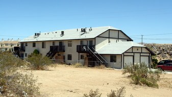 20138 Carlisle Rd in Apple Valley, CA - Foto de edificio - Building Photo