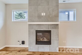 5035 SE Knapp St in Portland, OR - Building Photo - Building Photo