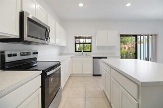 896 NW 3rd Terrace in Pompano Beach, FL - Building Photo - Building Photo