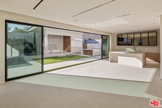 441 Croft Ave in West Hollywood, CA - Building Photo - Building Photo