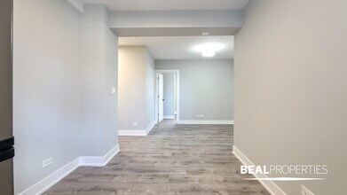 505 W Belmont Ave in Chicago, IL - Building Photo - Building Photo