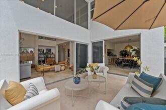 2721 SW 22nd Ave in Miami, FL - Building Photo - Building Photo