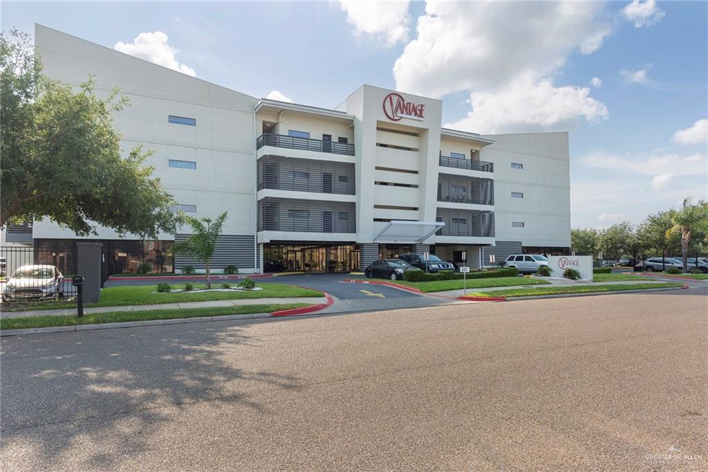 813 Travis St in Mission, TX - Building Photo