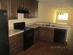 127 Magnolia Ct in Leesburg, GA - Building Photo - Building Photo