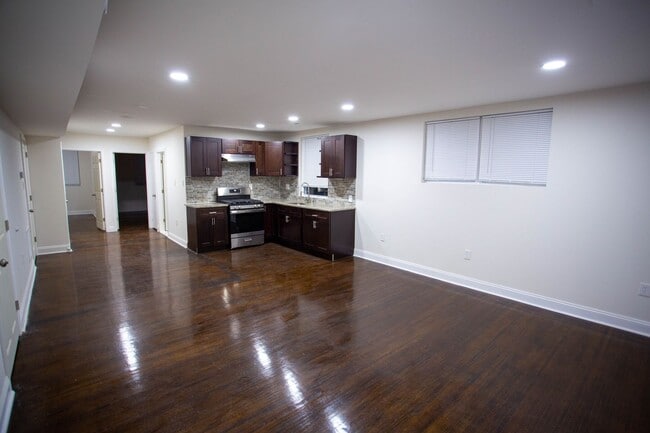 6201 Langdon St in Philadelphia, PA - Building Photo - Building Photo