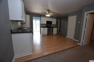 4785 NE 30th St in Des Moines, IA - Building Photo - Building Photo
