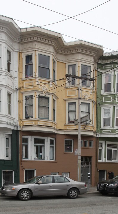 3484 18th St in San Francisco, CA - Building Photo