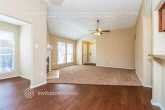 313 Sunnyview Dr in Mansfield, TX - Foto de edificio - Building Photo