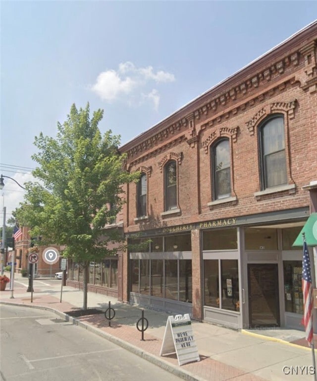 property at 141 S Peterboro St