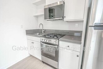 28818 1/2 Saddle Cir in Castaic, CA - Building Photo - Building Photo