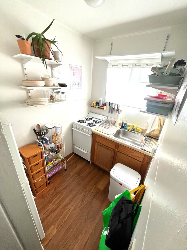 1327 W Main St in Lake Geneva, WI - Building Photo - Building Photo