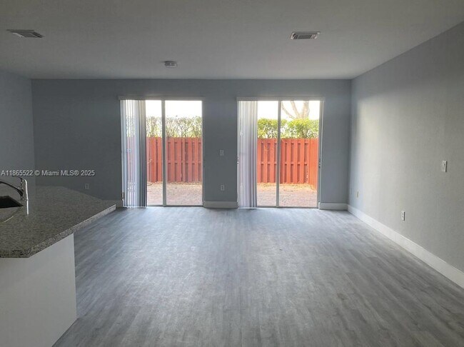 8478 SW 166th Pl in Miami, FL - Building Photo - Building Photo