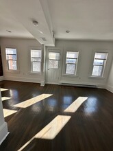 1402 Beacon St, Unit 3 in Brookline, MA - Building Photo - Building Photo