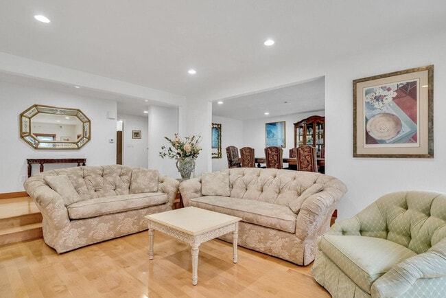 6 Smith Hill Rd