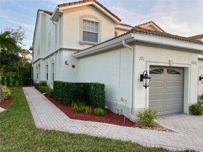 6862 Sterling Greens Dr in Naples, FL - Building Photo - Building Photo