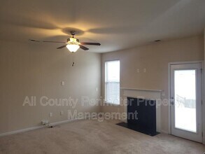 5867 San Gabriel Ln in Atlanta, GA - Building Photo - Building Photo