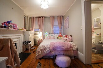 1 Champney Pl, Unit 2 in Boston, MA - Foto de edificio - Building Photo