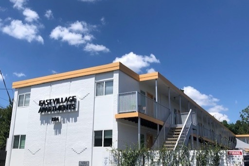 East Village Apartments in Austin, TX - Foto de edificio