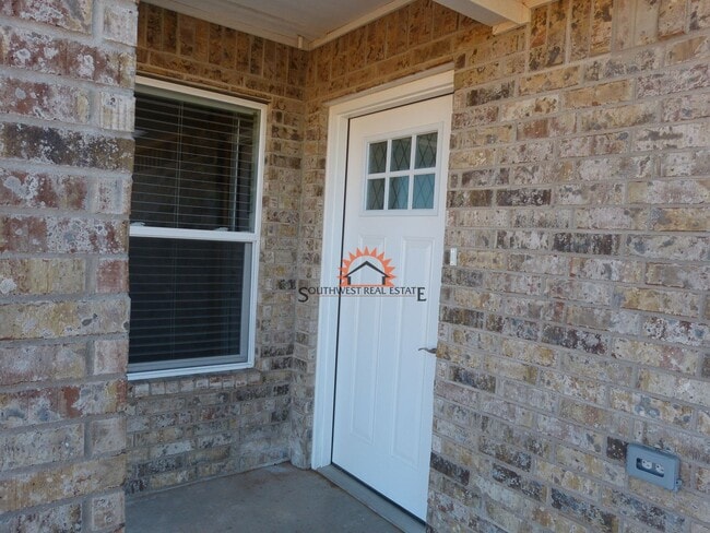 1313 Mission Dr in Clovis, NM - Building Photo - Building Photo