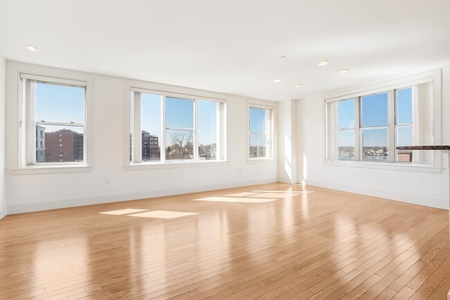 116-128-128 Rantoul St in Beverly, MA - Foto de edificio - Building Photo