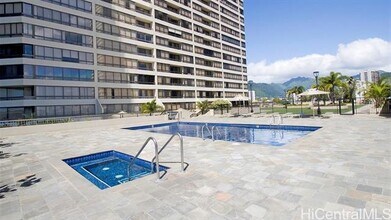 2499 Kapiolani Blvd in Honolulu, HI - Building Photo - Building Photo