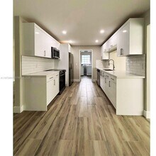 5032 SW 94th Ave in Cooper City, FL - Building Photo - Building Photo