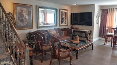 19476 Mountainview Lane in Huntington Beach, CA - Building Photo - Building Photo