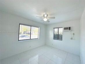 7935 Crespi Blvd in Miami Beach, FL - Building Photo - Building Photo