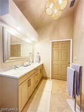 801 99th Ave N in Naples, FL - Building Photo - Building Photo