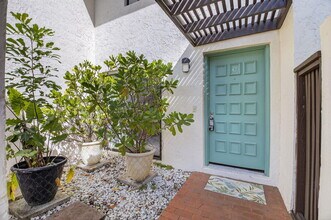 21698 Cypress Rd in Boca Raton, FL - Building Photo - Building Photo