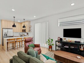 5271 N Oberlin St in Portland, OR - Building Photo - Building Photo