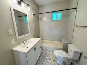 438 Pruitt Ave-Unit -2 in San Antonio, TX - Building Photo - Building Photo