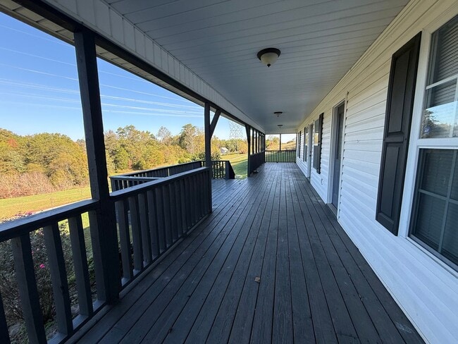7033 Calvary Wy in Corryton, TN - Building Photo - Building Photo
