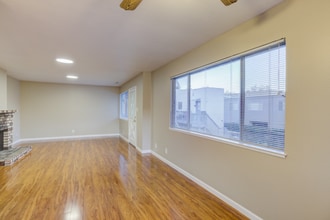 739 Highland Ave in San Mateo, CA - Building Photo - Building Photo