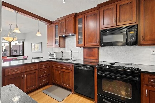 property at 803 W 48th St