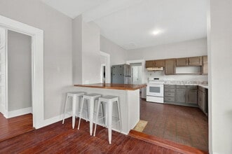 3021 Co Rd 467 in Devine, TX - Building Photo - Building Photo