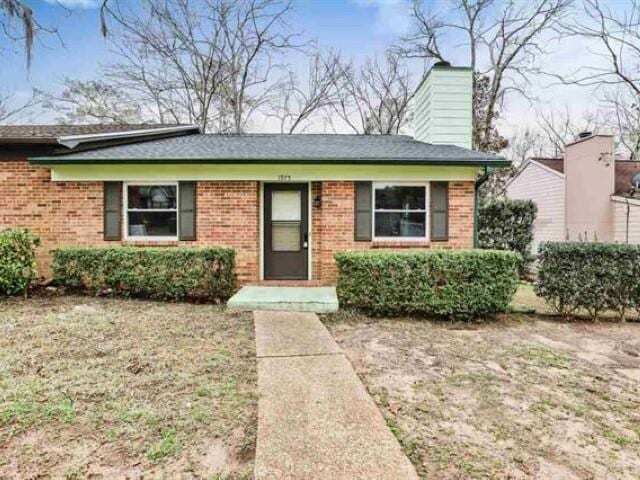 property at 1975 Rain Valley Ct