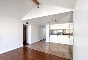 1100 Euclid Ave in Long Beach, CA - Building Photo