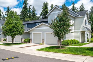 ALDERBROOK APARTMENTS- PREMIER, AFFORDABLE in Vancouver, WA - Building Photo