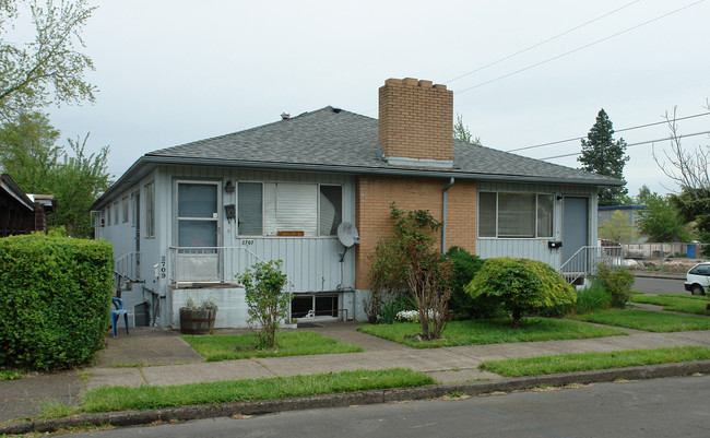 708-710 NW 27th St in Corvallis, OR - Building Photo - Building Photo